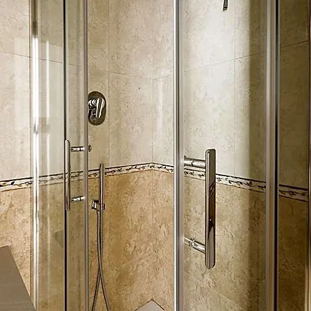 Glam Luxury